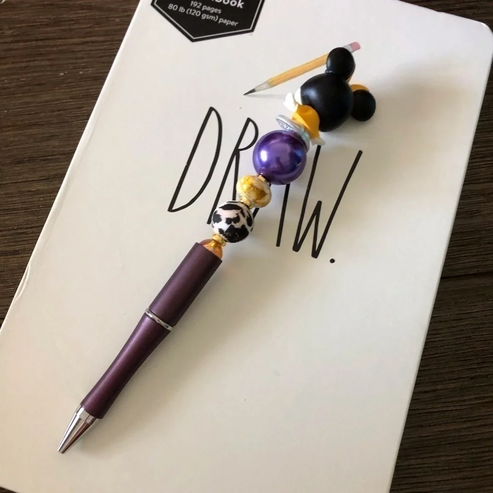 Disney Doorables: Minnie Mouse: Orange & Purple handmade beaded pen